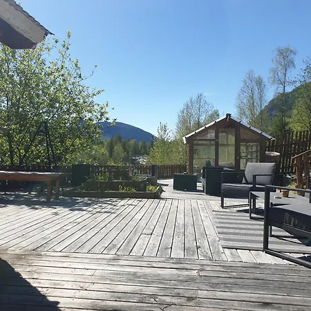 Apartment Holiday Home Gol