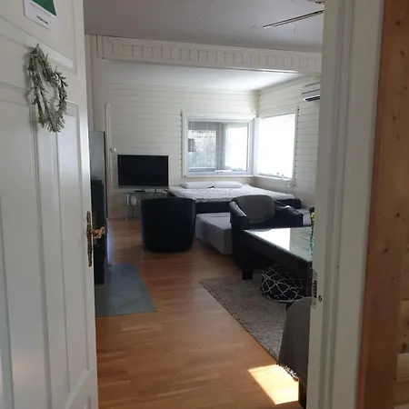 Holiday Home アパート