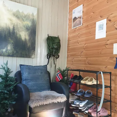 Holiday Home アパート