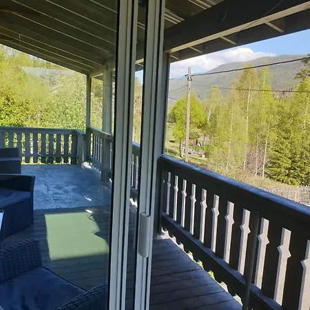 Holiday Home *